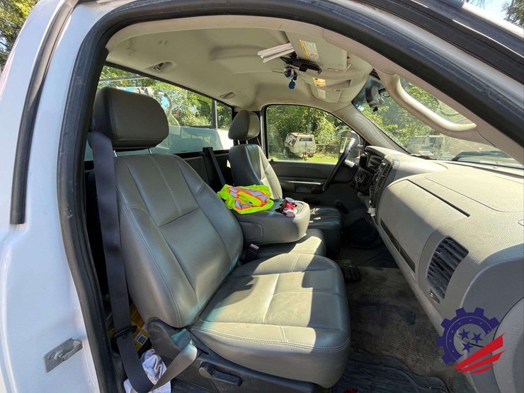 2009-chevrolet-silverado-2500-image-46