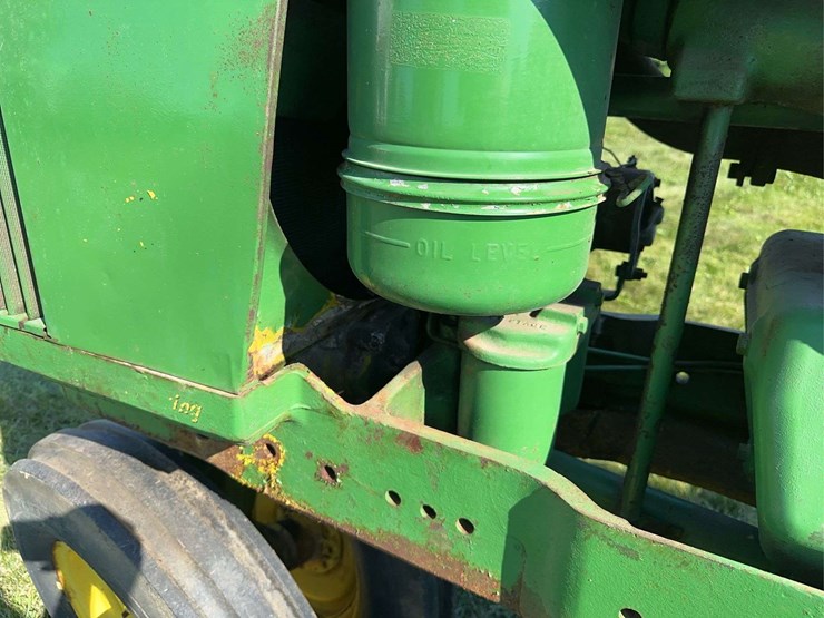 john-deere-70-image-12