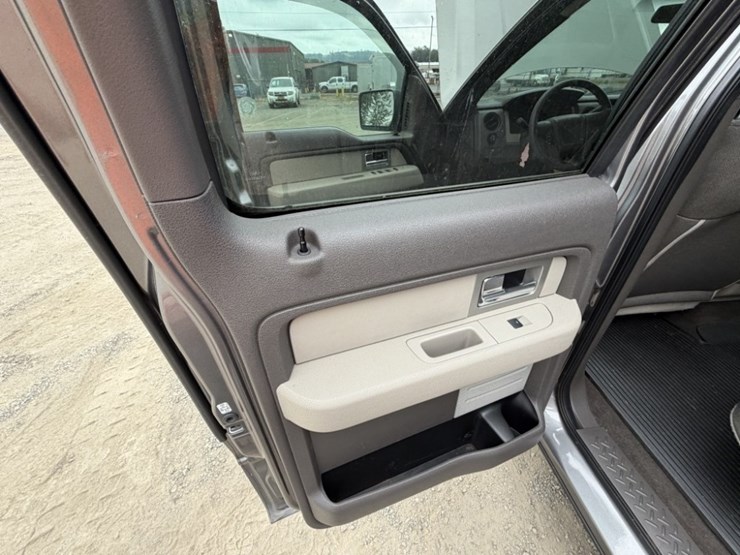 2009-ford-f150-xl-image-25