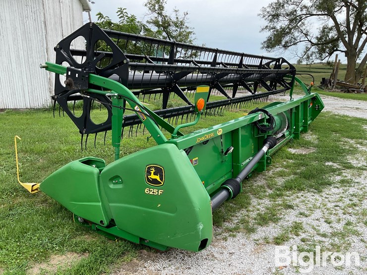 2011-john-deere-625f-image-7
