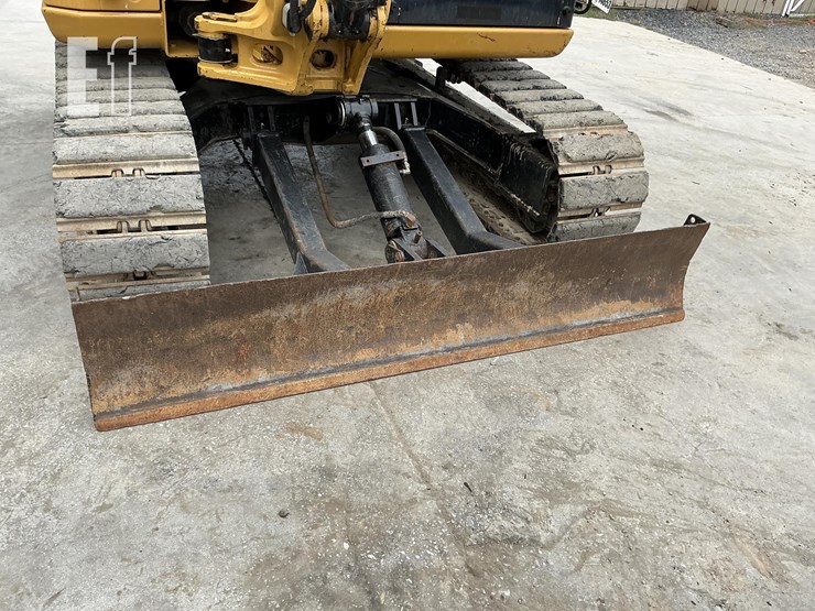 2017-caterpillar-308e2-cr-image-12