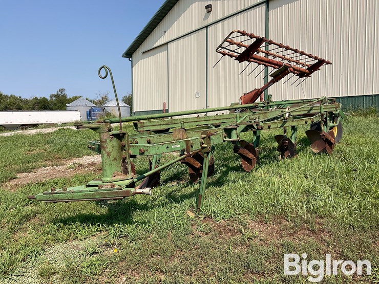 john-deere-5-image-1