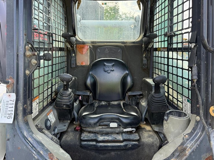 bobcat-t870-image-19