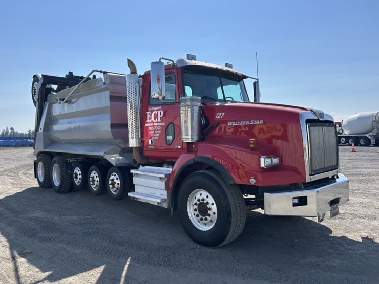 2015-western-star-4900sb-image-7