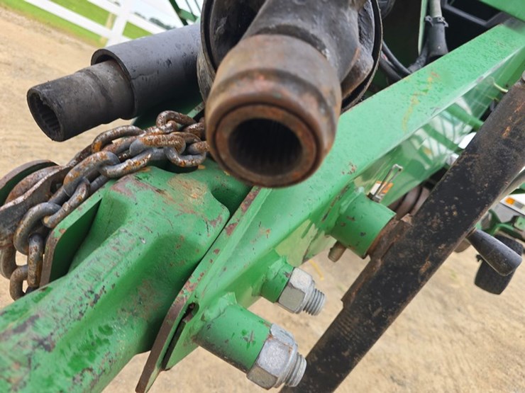 john-deere-100-image-12