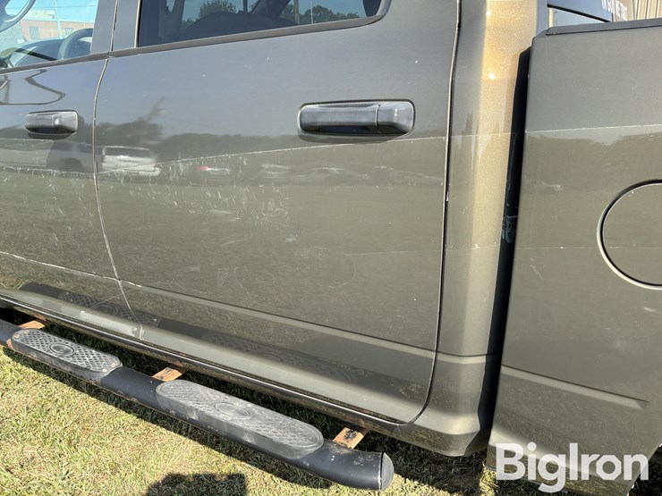 2015-dodge-1500-image-13