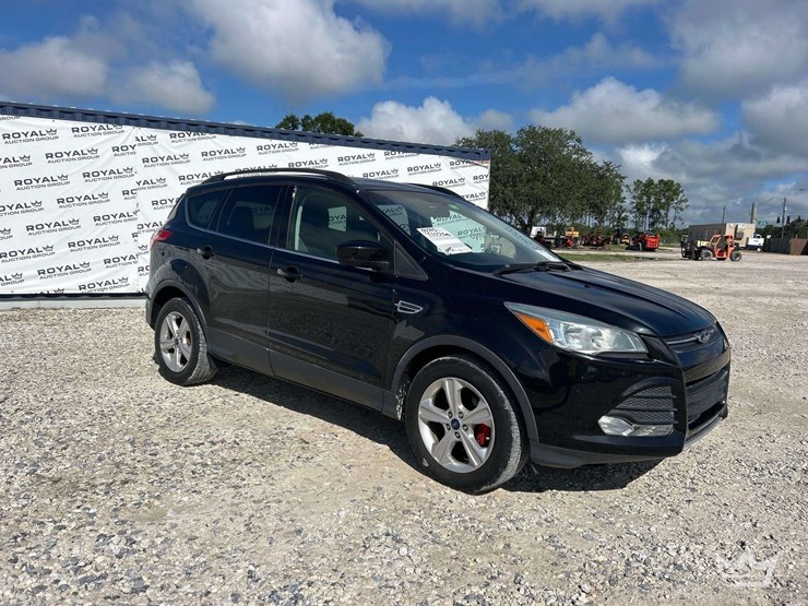 2015-ford-escape-image-2
