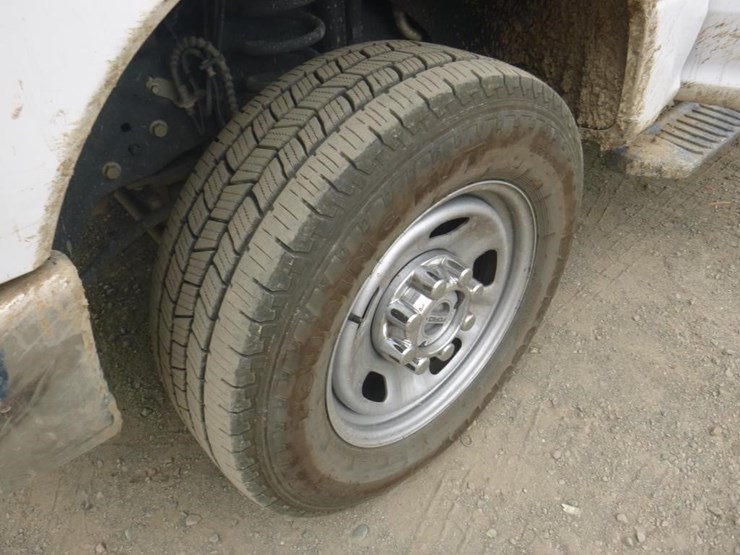 2021-ford-f350-image-13