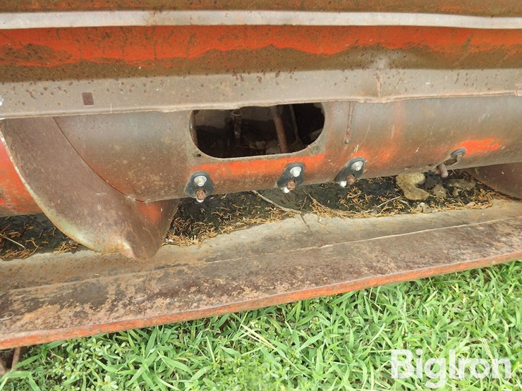 massey-ferguson-1859-image-13