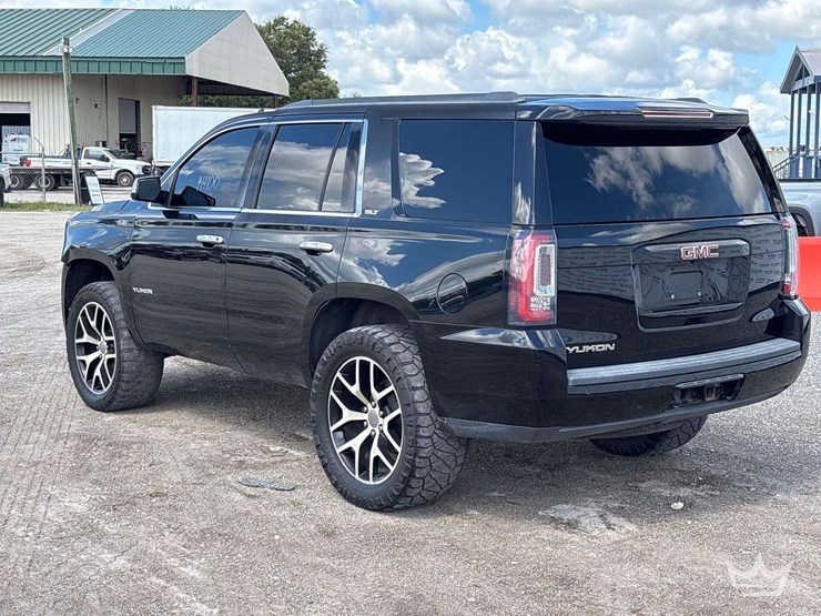 2015-gmc-yukon-image-4