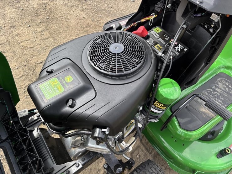2026-john-deere-s120-image-23