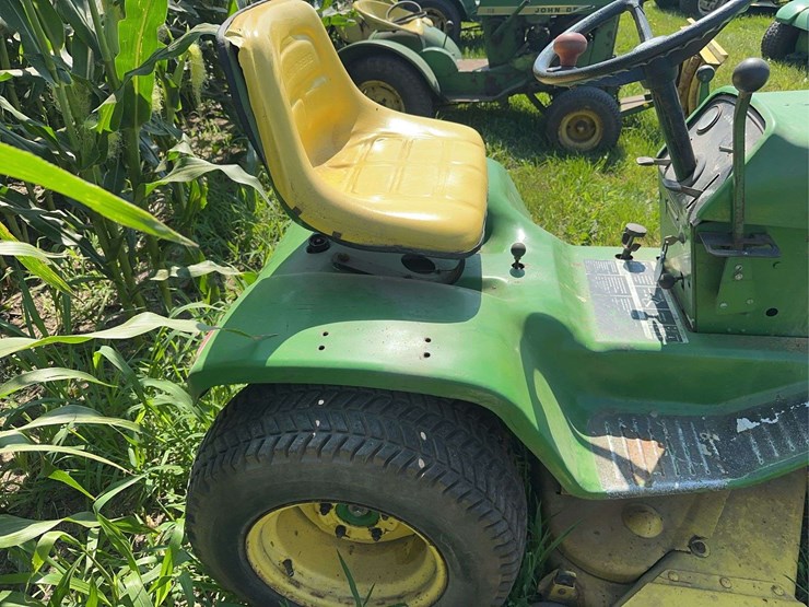 john-deere-120-image-4