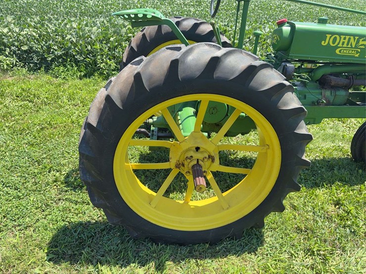 john-deere-b-image-15