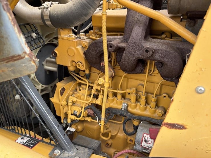 2013-deere-210k-ep-image-56