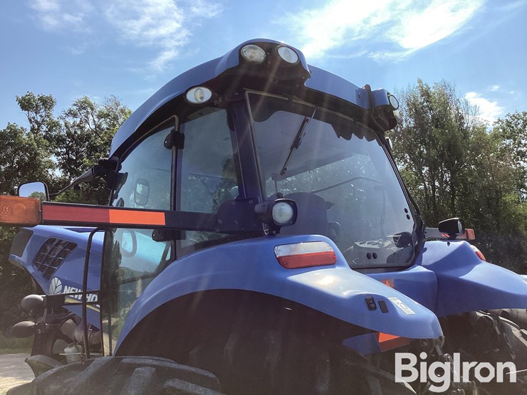2013-new-holland-t8.360-image-15