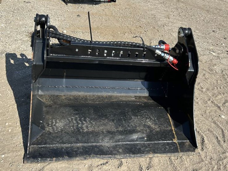 #211-•-future-skid-steer-4-in-1-bucket---ft---xkh39f-image-3