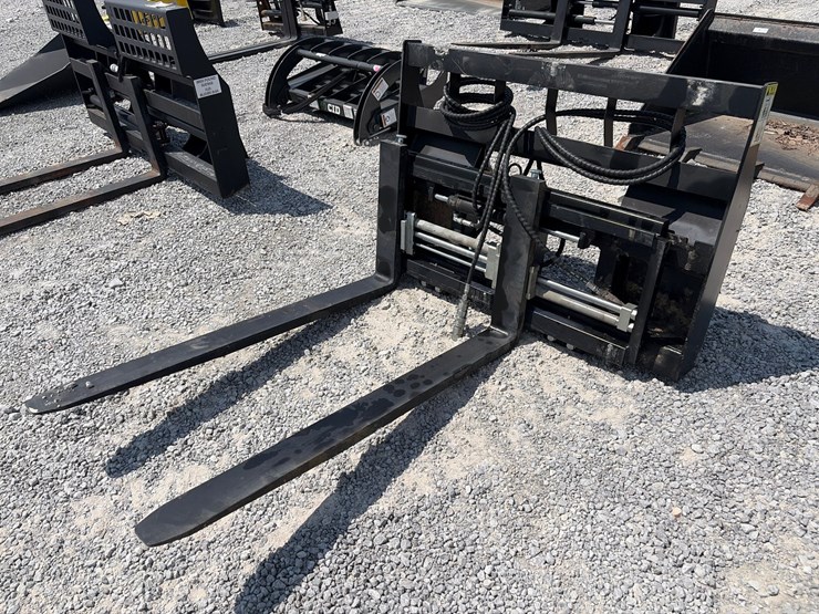 #57-•-hyd-pallet-forks-image-1