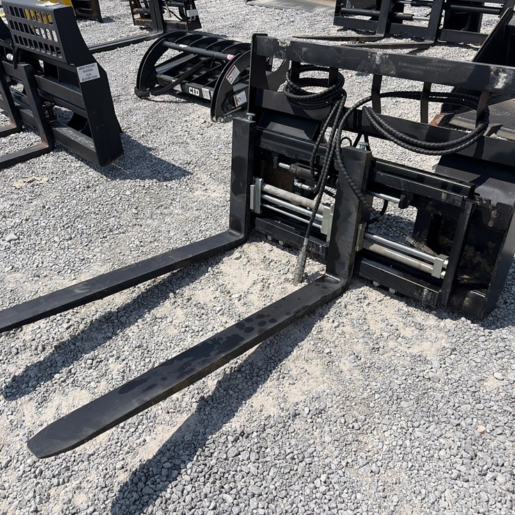 #57 • HYD PALLET FORKS