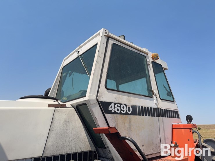 1980-case-4690-4wd-tractor-image-15