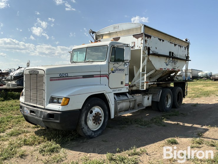 1990-freightliner-fld120-image-1