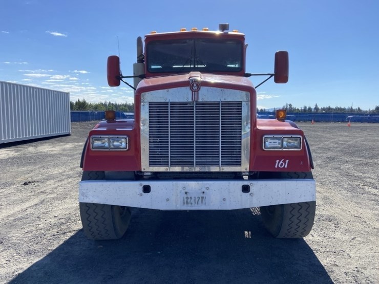 2004-kenworth-w900-image-8