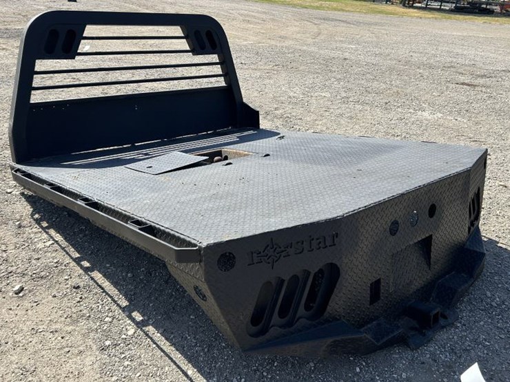#93-•-flatbed-for-2016-chevy-duramax-image-2