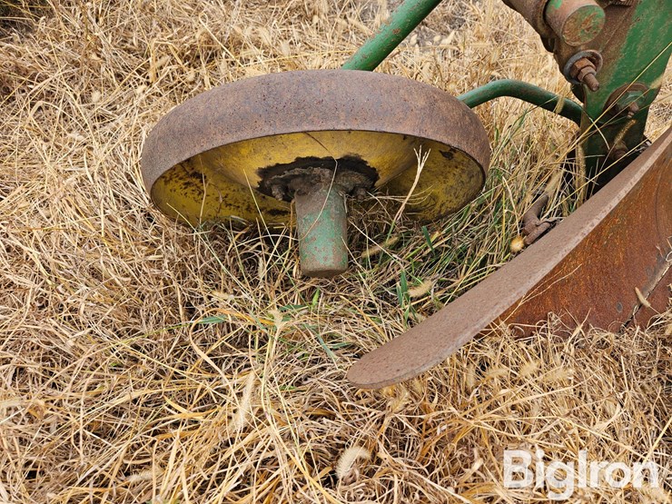 john-deere-f125-image-13