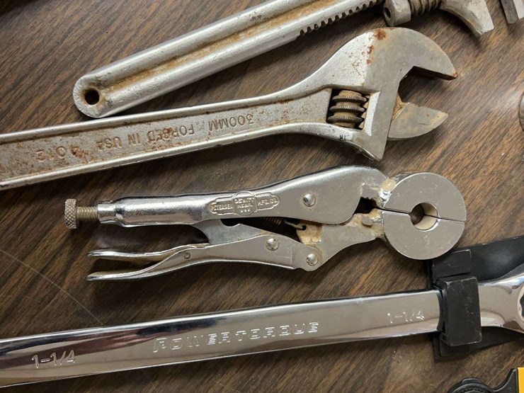 assortment-of-hand-tools-with-powerbuilt-and-klutch-models-image-3