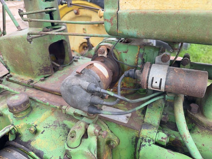 john-deere-b-image-30