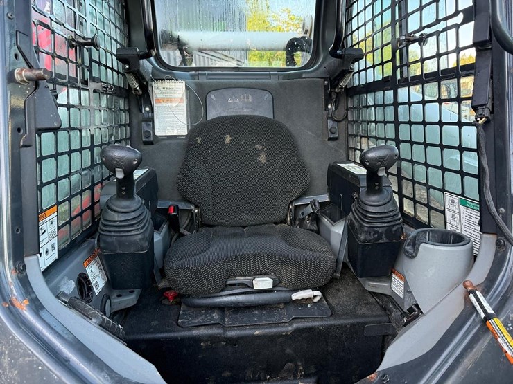 2023-bobcat-s770-image-17