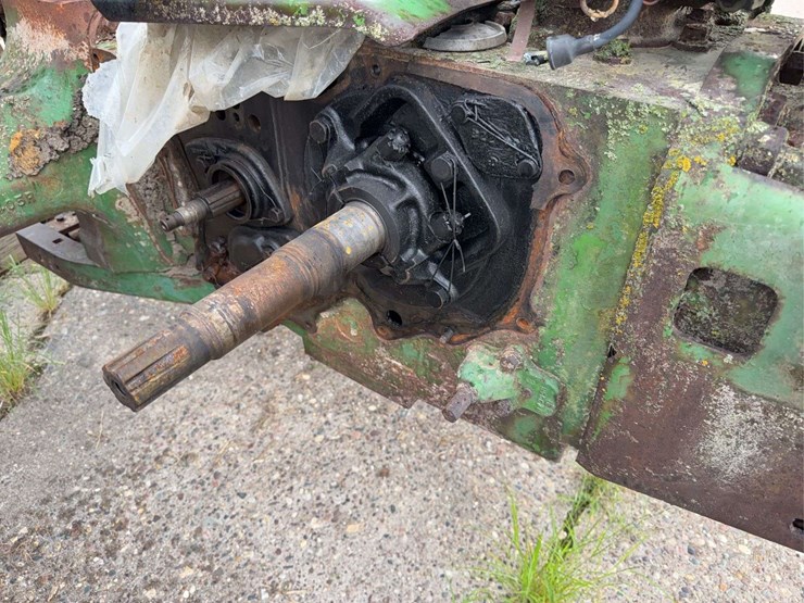 john-deere-b-image-22