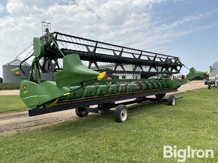 2009-john-deere-630f-image-3