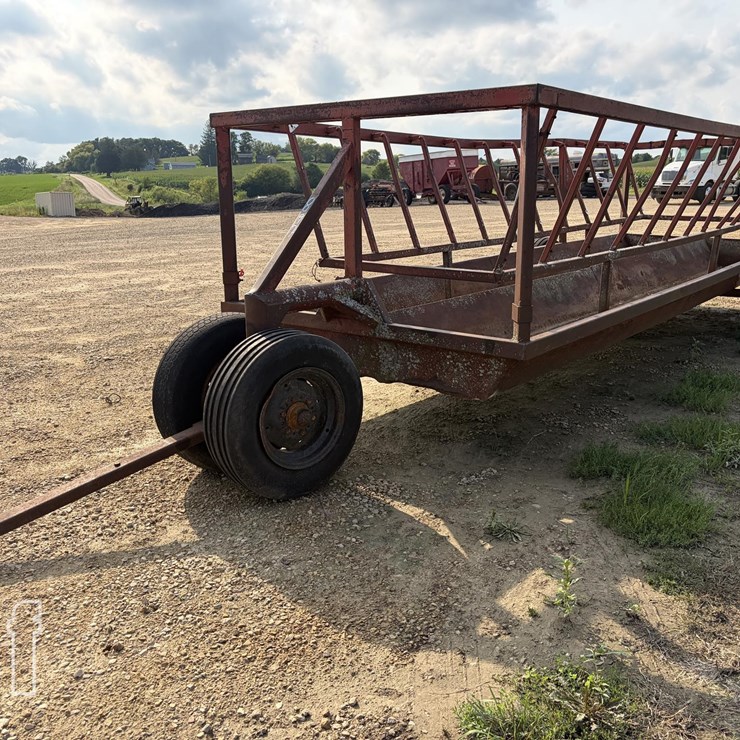 FEEDER WAGON 897