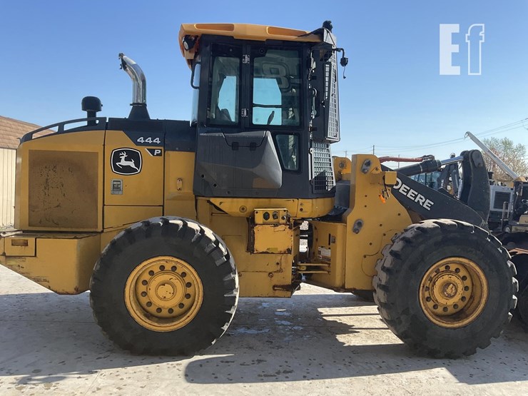 2021-deere-444-p-tier-image-5
