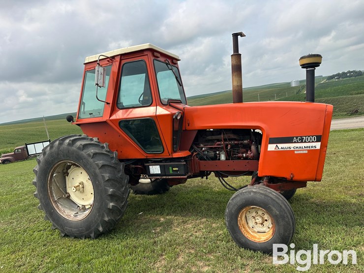 1976-allis-chalmers-7000-image-4