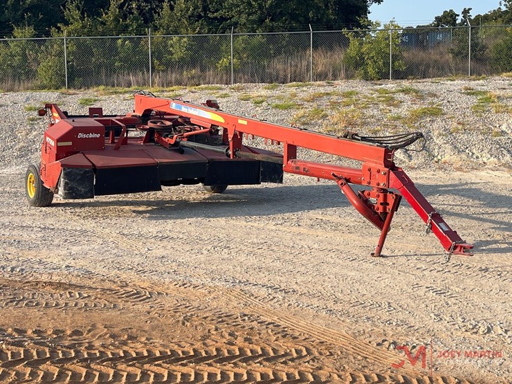 new-holland-h7550-image-1