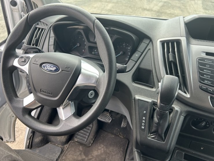 2017-ford-transit-image-17