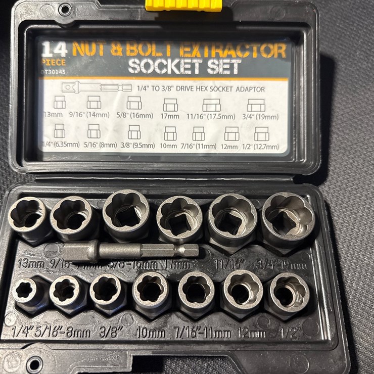 #1012 • 14 piece nut and bolt extractor socket set