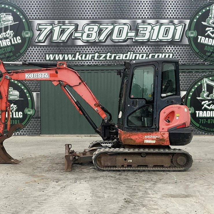 2014 KUBOTA KX040-4