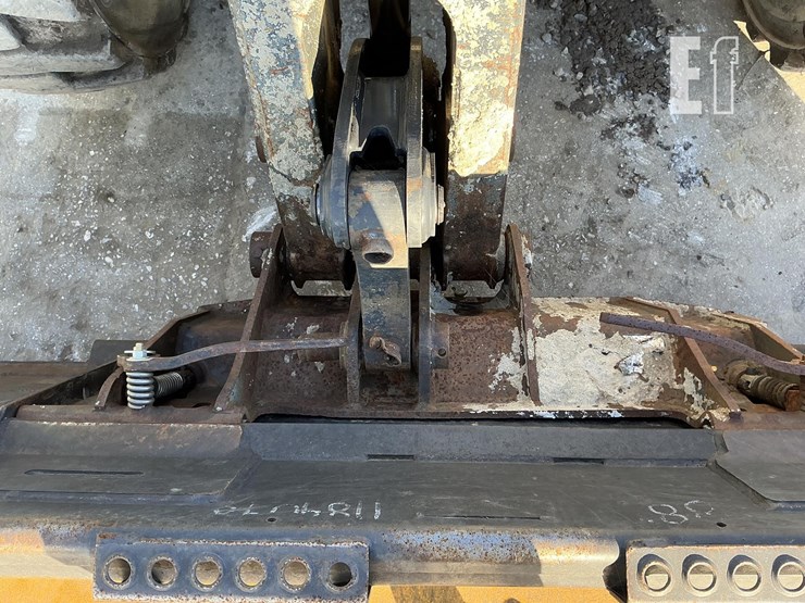 2009-bobcat-v417-image-10