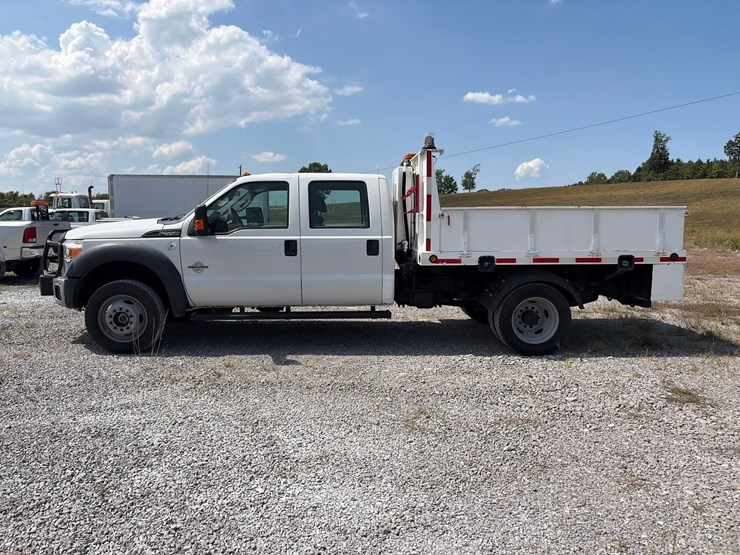 2012-ford-f550-image-3