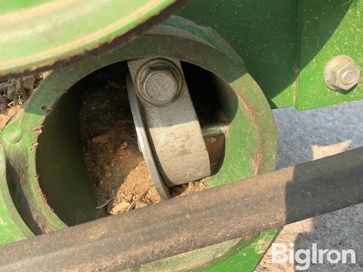 2017-john-deere-635f-image-18