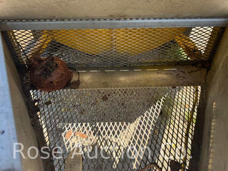 hydro-seeder-caterpillar-engine-(new-kent,-va)-image-6
