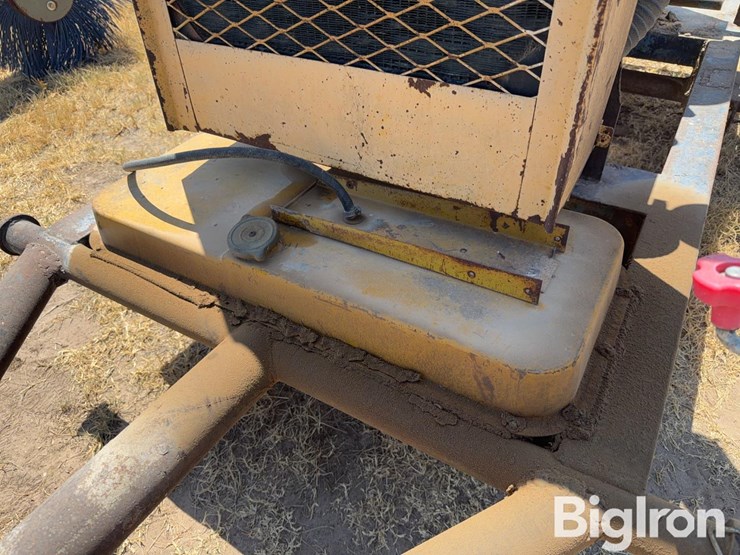 allis-chalmers-2900-image-12