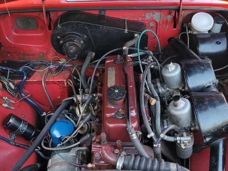 #146-•-offered-at-no-reserve-|-1969-mgb-gt-image-22