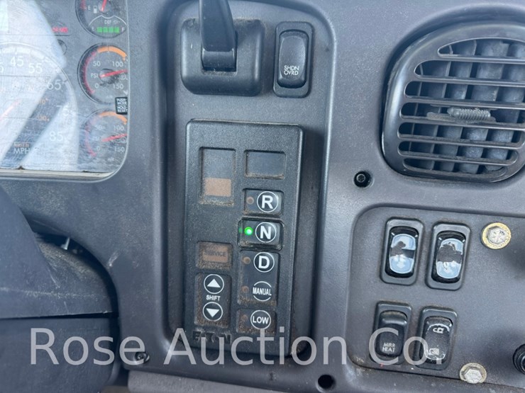 2015-freightliner-m2-112-single-axle-truck-tractor-(saluda,-va)-image-31