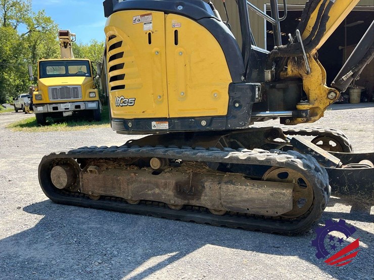 yanmar-vi035-6a-mini-excavator-image-8