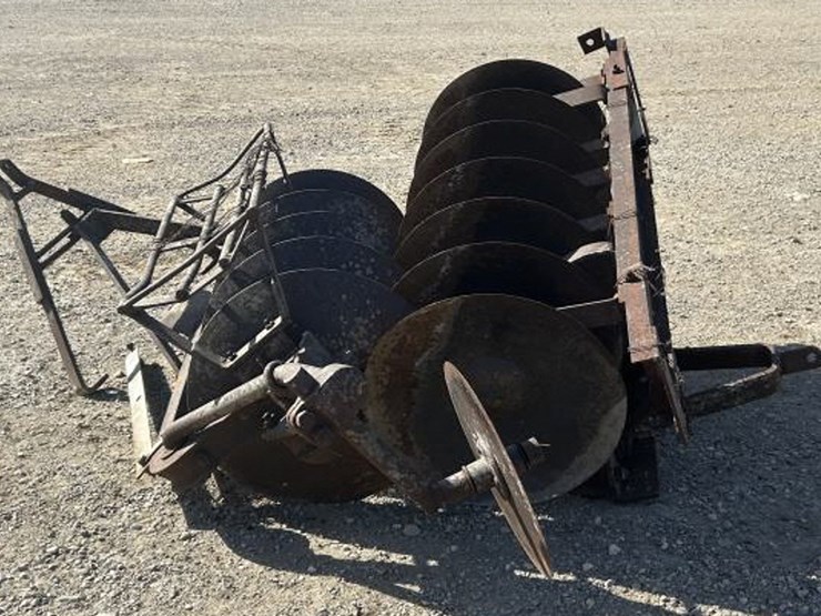 #14-•-3-pt-disc-plow-image-2