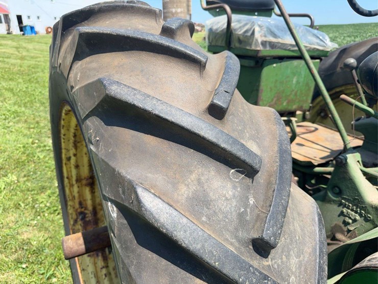 john-deere-70-image-17
