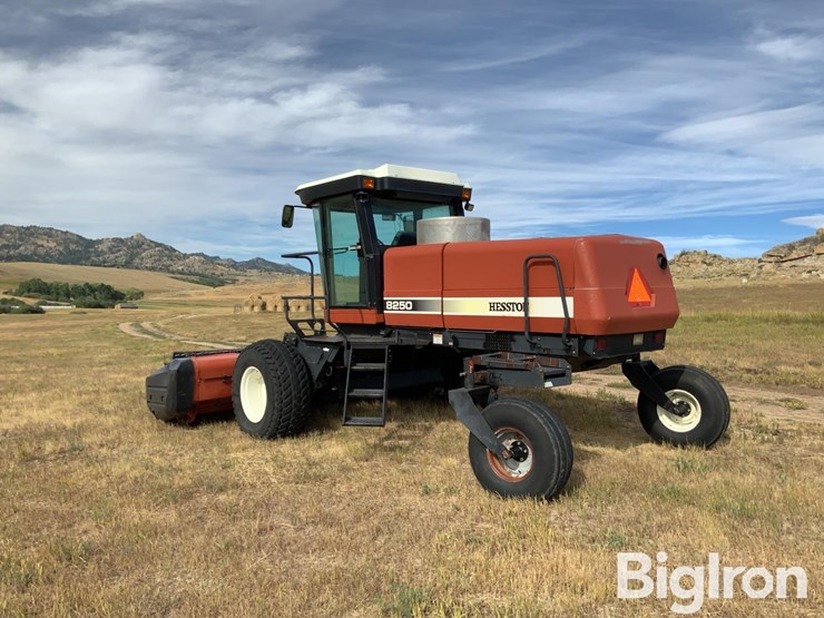 hesston-8250-image-7
